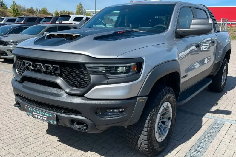 Dodge RAM din 2023 cu 7.828 km - oferta DOD207939 - foto 1