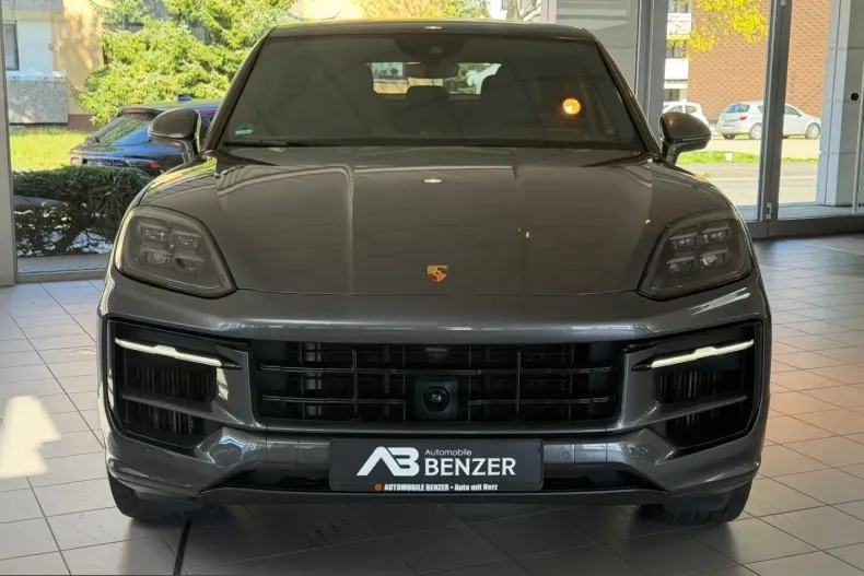 Porsche Cayenne din 2024 cu 46.000 km - oferta POR207943 - foto 3