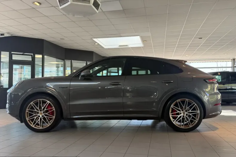 Porsche Cayenne din 2024 cu 46.000 km - oferta POR207943 - foto 10