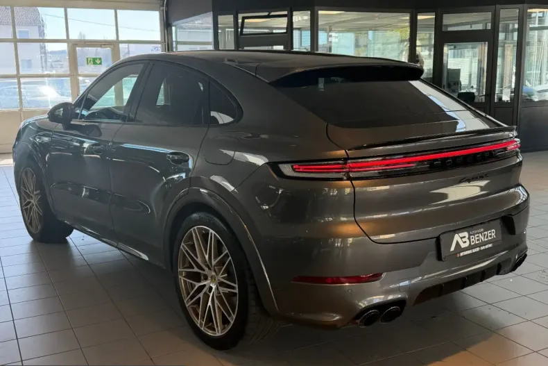 Porsche Cayenne din 2024 cu 46.000 km - oferta POR207943 - foto 14