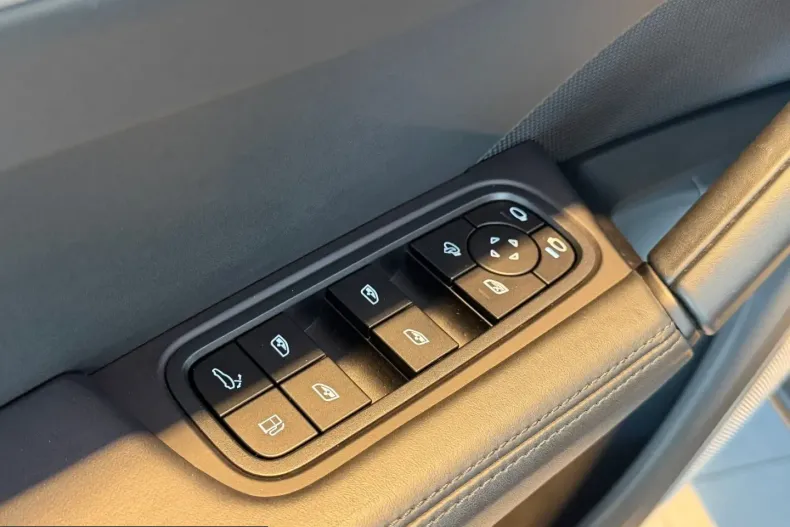 Porsche Cayenne din 2024 cu 46.000 km - oferta POR207943 - foto 21