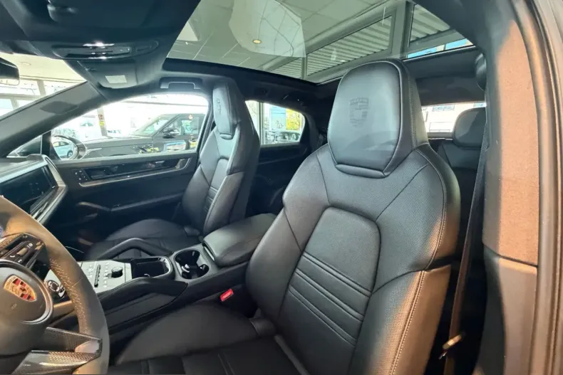 Porsche Cayenne din 2024 cu 46.000 km - oferta POR207943 - foto 23