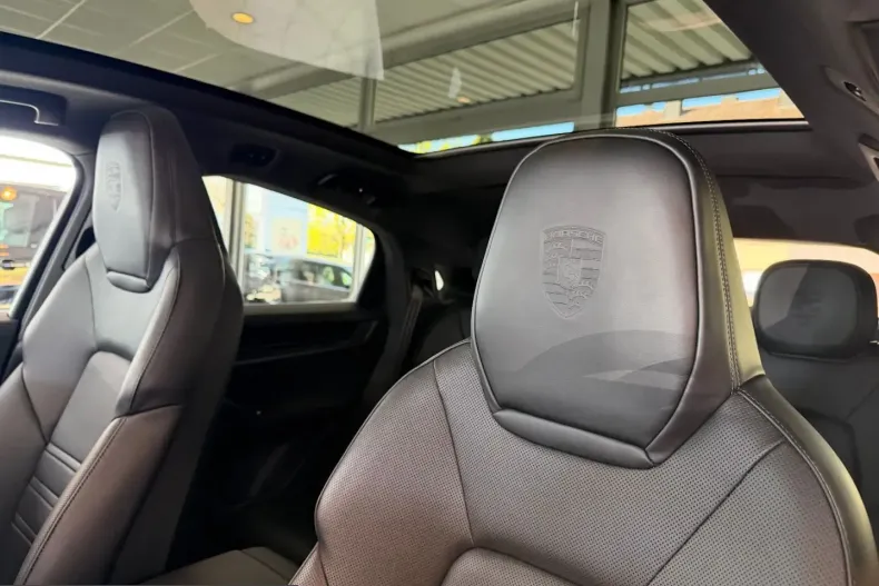 Porsche Cayenne din 2024 cu 46.000 km - oferta POR207943 - foto 24