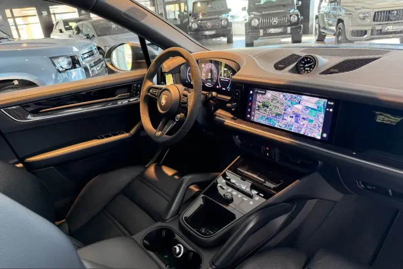 Porsche Cayenne din 2024 cu 46.000 km - oferta POR207943 - foto 31