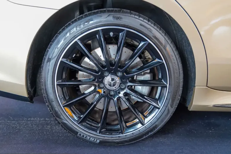 Mercedes-Benz S 580 (Clasa S) din 2024 cu 23.694 km - oferta MER207945 - foto 2