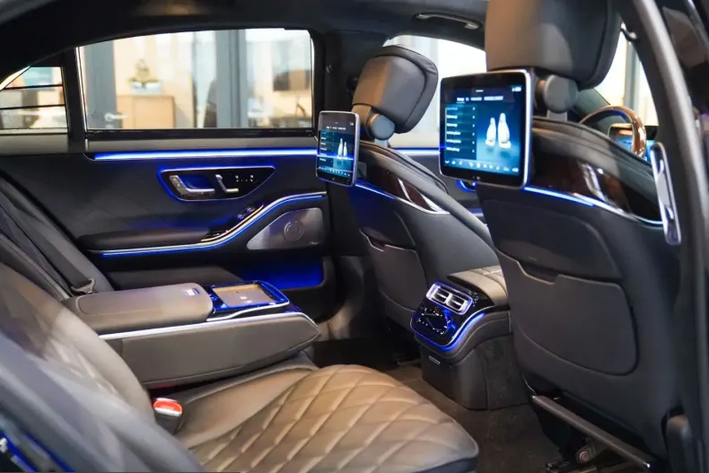 Mercedes-Benz S 500 (Clasa S) din 2025 cu 20.223 km - oferta MER207946 - foto 10