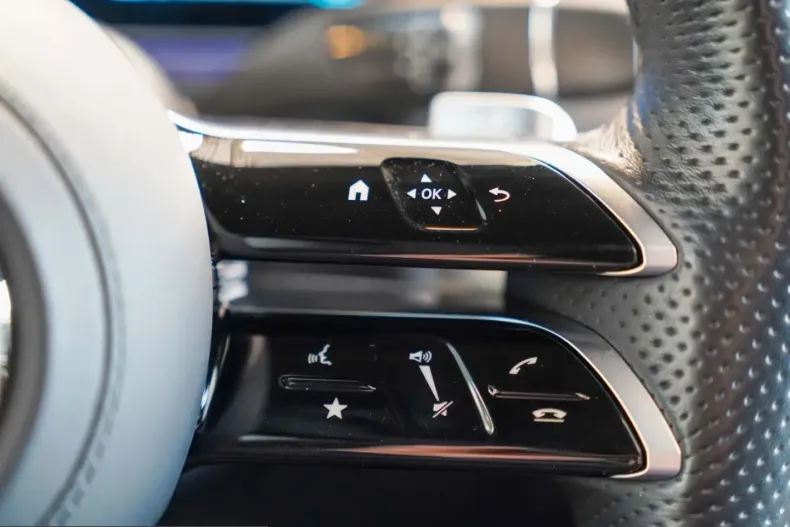 Mercedes-Benz G 450 (Clasa G) din 2024 cu 14.597 km - oferta MER207947 - foto 18