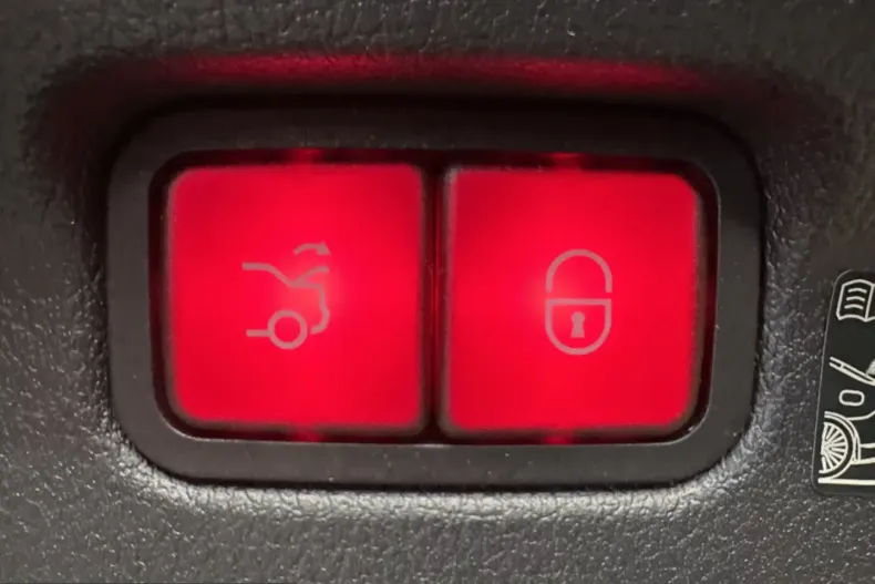 Mercedes-Benz EQE din 2023 cu 39.750 km - oferta MER207960 - foto 8