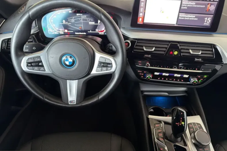 BMW 530 (Seria 5) din 2022 cu 41.765 km - oferta BMW207967 - foto 2