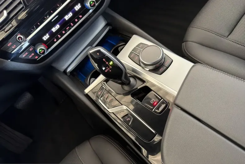 BMW 530 (Seria 5) din 2022 cu 41.765 km - oferta BMW207967 - foto 15