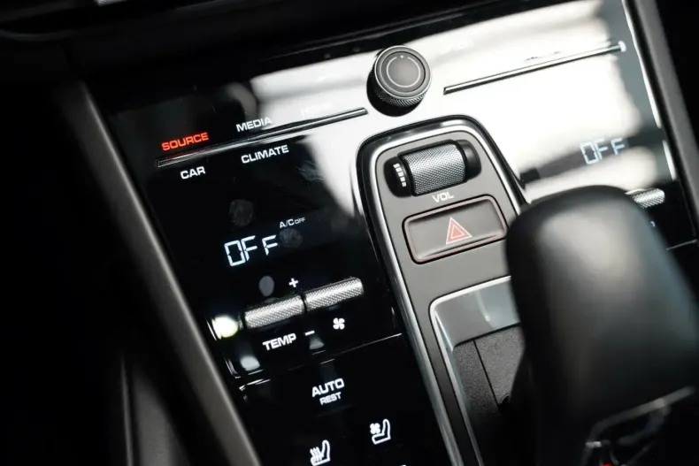 Porsche Cayenne din 2021 cu 91.400 km - oferta POR207974 - foto 20