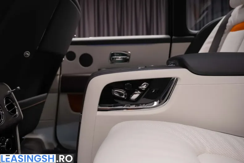 Rolls-Royce Cullinan din 2026 cu 35 km - oferta ROL207975 - foto 32