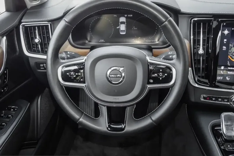 Volvo S90 din 2023 cu 41.400 km - oferta VOL207980 - foto 5