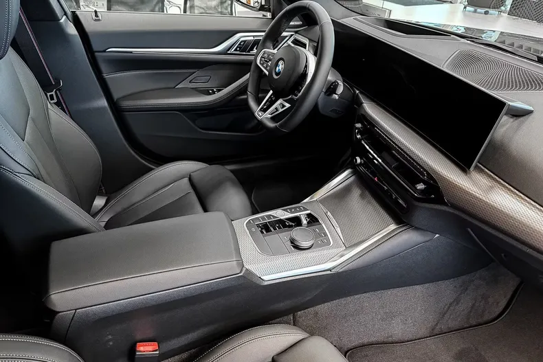 BMW 430i (Seria 4) din 2026 cu 3.000 km - oferta BMW207981 - foto 5