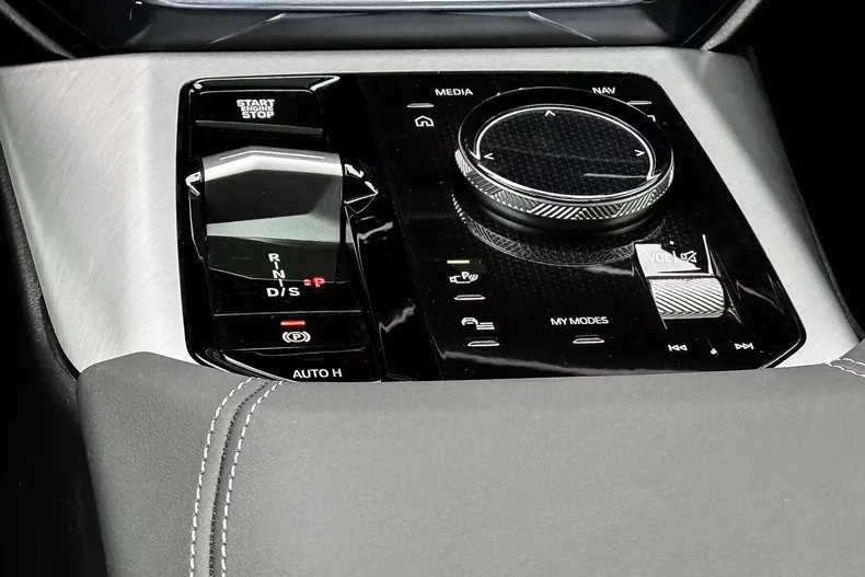 BMW X3 (Seria X) din 2025 cu 5.400 km - oferta BMW207982 - foto 13