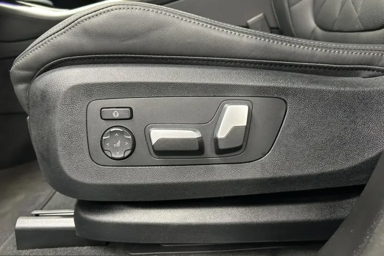 BMW X5 (Seria X) din 2025 cu 7.500 km - oferta BMW207985 - foto 31