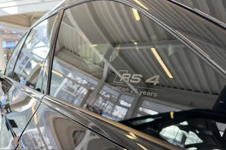 Audi RS4 din 2025 cu 8.500 km - oferta AUD207988 - foto 24