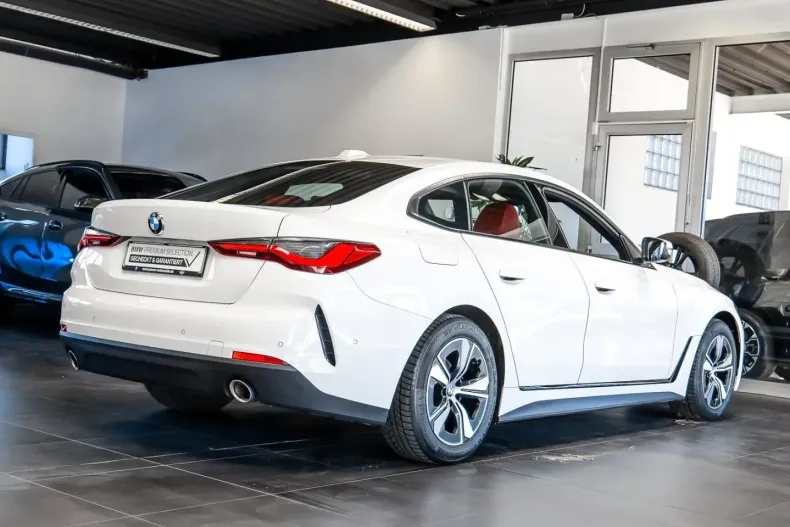 BMW 420i (Seria 4) din 2023 cu 68.200 km - oferta BMW207994 - foto 2