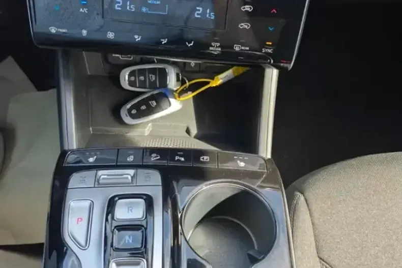 Hyundai Tucson din 2023 cu 10.890 km - oferta HYU207996 - foto 18