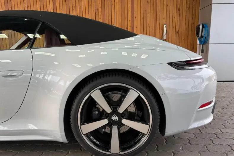 Porsche 911 din 2025 cu 22.000 km - oferta POR208002 - foto 4