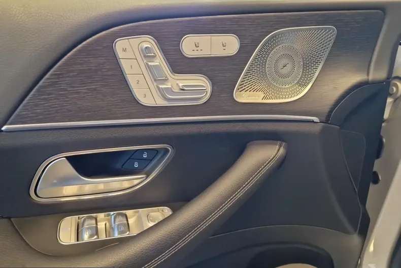 Mercedes-Benz GLE 450 (Clasa GLE) din 2025 cu 25.275 km - oferta MER208003 - foto 13