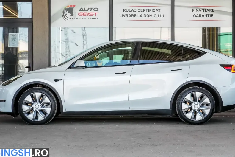 Tesla Model Y din 2023 cu 98.000 km - oferta TES208008 - foto 3