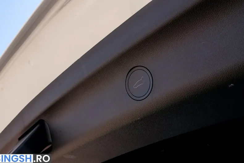 Tesla Model Y din 2023 cu 98.000 km - oferta TES208008 - foto 32