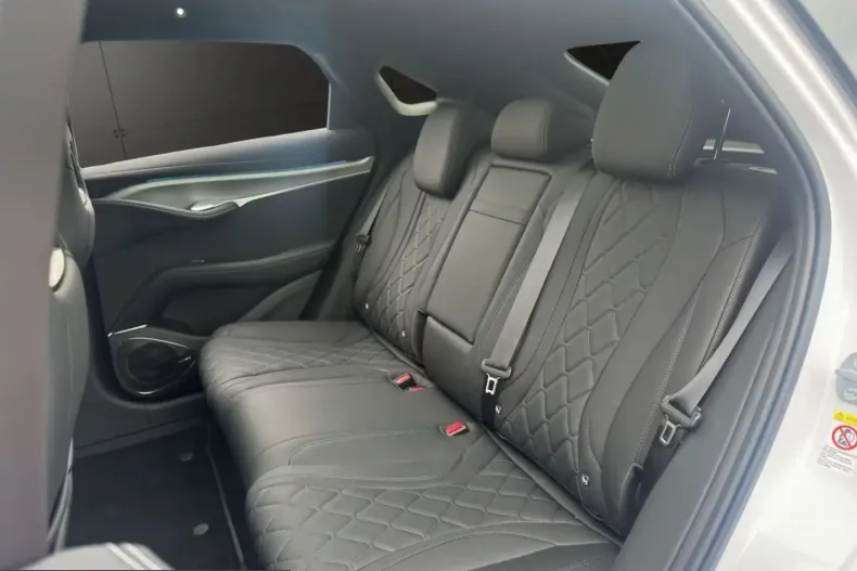 BYD Sealion 7 din 2025 cu 4.990 km - oferta BYD208015 - foto 13