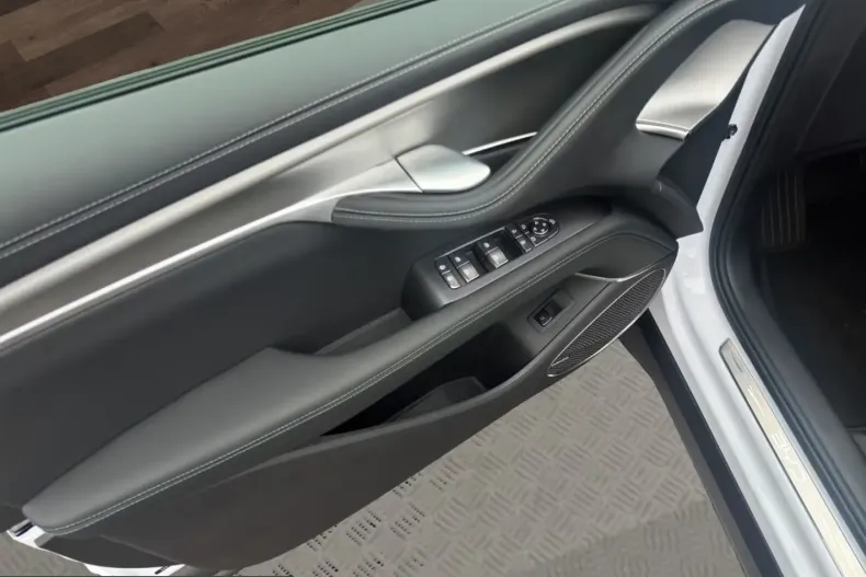 BYD Sealion 7 din 2025 cu 4.990 km - oferta BYD208015 - foto 21