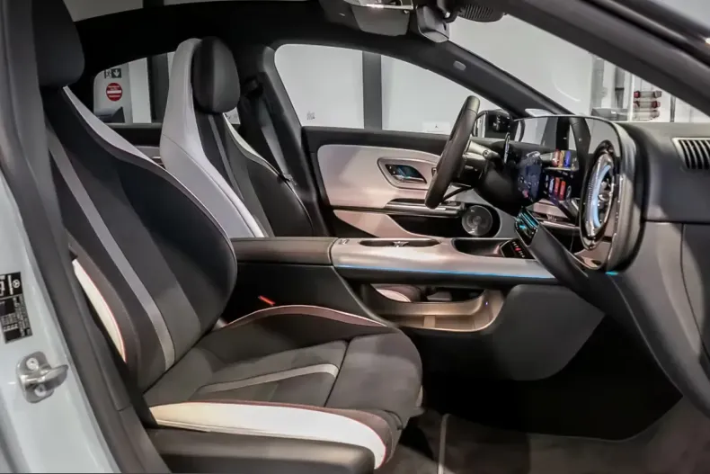 Mercedes-Benz CLA 250 (Clasa CLA) din 2025 cu 6.264 km - oferta MER208030 - foto 6