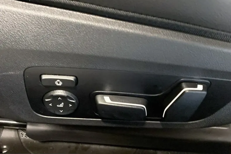 BMW 420d (Seria 4) din 2025 cu 12.695 km - oferta BMW208033 - foto 17