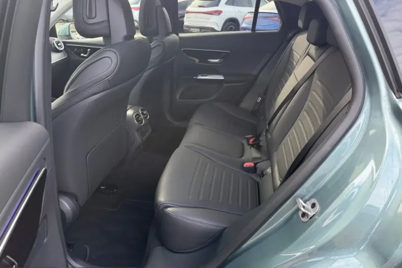 Mercedes-Benz GLC 300 (Clasa GLC) din 2025 cu 10.644 km - oferta MER208034 - foto 9