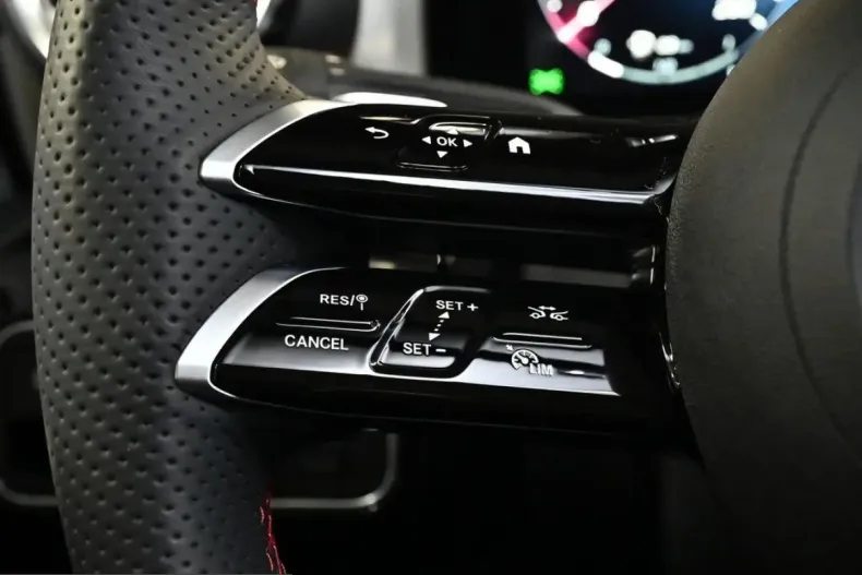 Mercedes-Benz CLA 250 (Clasa CLA) din 2025 cu 6.398 km - oferta MER208035 - foto 14