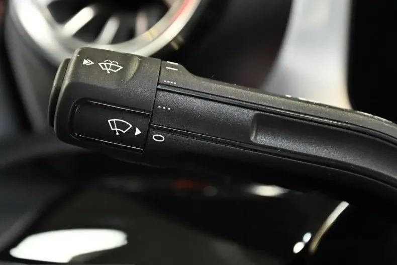 Mercedes-Benz CLA 250 (Clasa CLA) din 2025 cu 6.398 km - oferta MER208035 - foto 17