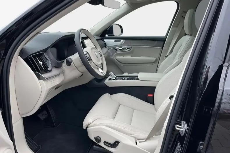 Volvo XC90 din 2025 cu 22.298 km - oferta VOL208037 - foto 8