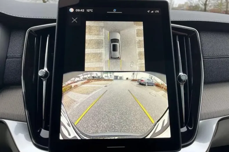 Volvo XC90 din 2025 cu 22.298 km - oferta VOL208037 - foto 13