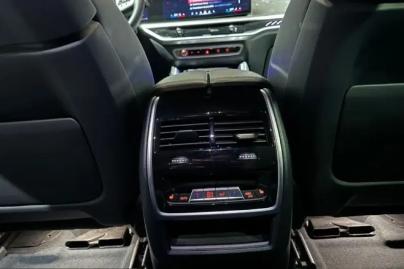 BMW X6 (Seria X) din 2023 cu 19.500 km - oferta BMW208052 - foto 26