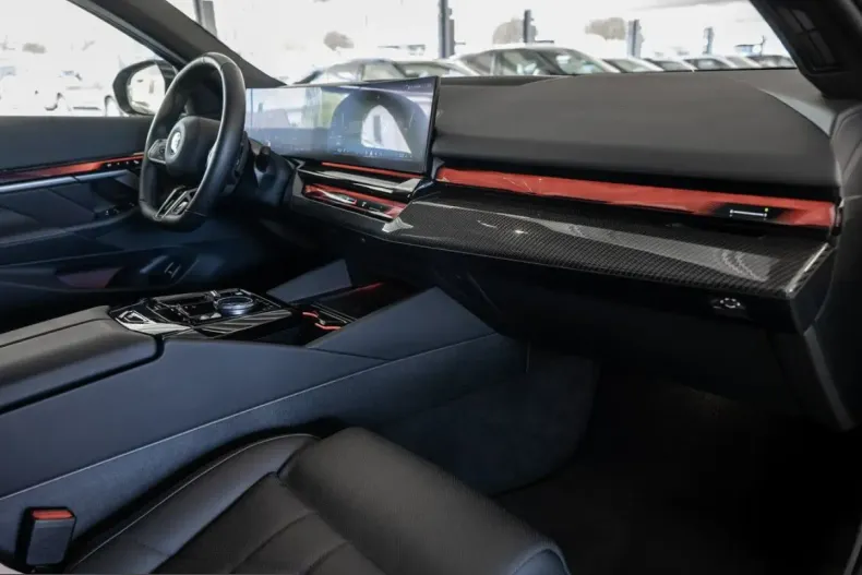 BMW 520 (Seria 5) din 2025 cu 26.793 km - oferta BMW208053 - foto 10