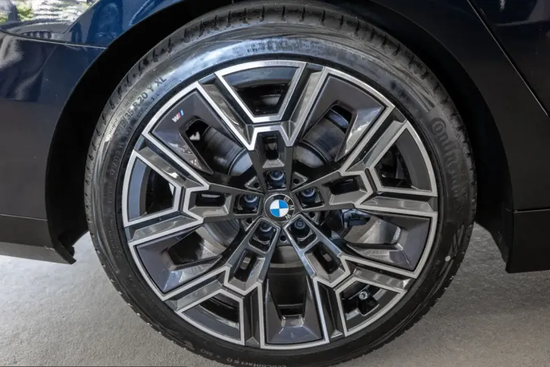 BMW 520 (Seria 5) din 2025 cu 26.793 km - oferta BMW208053 - foto 12