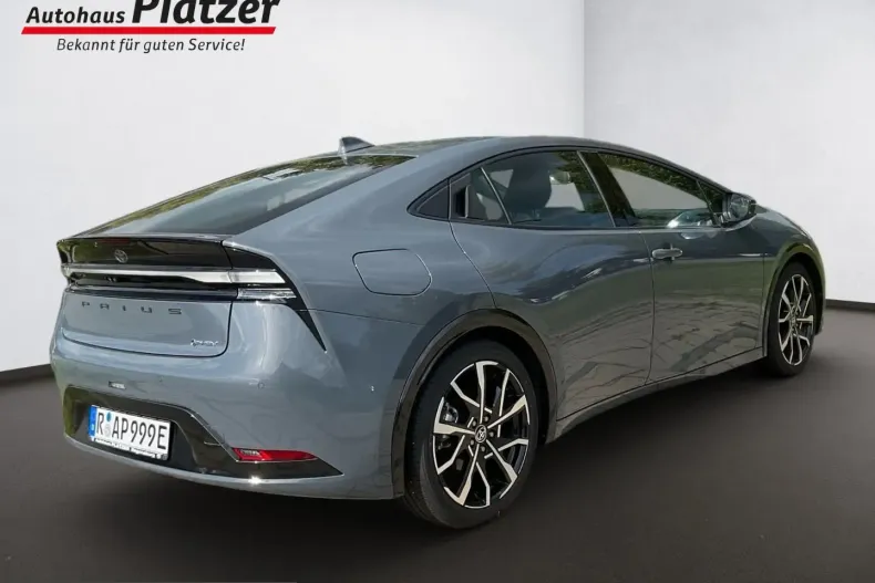 Toyota Prius din 2023 cu 9.866 km - oferta TOY208058 - foto 4