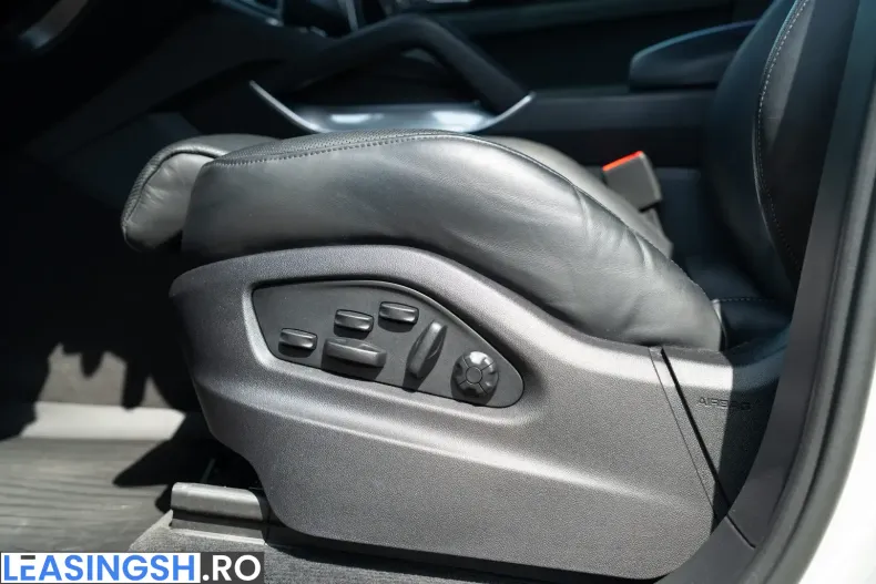 Porsche Cayenne din 2023 cu 29.650 km - oferta POR208064 - foto 6