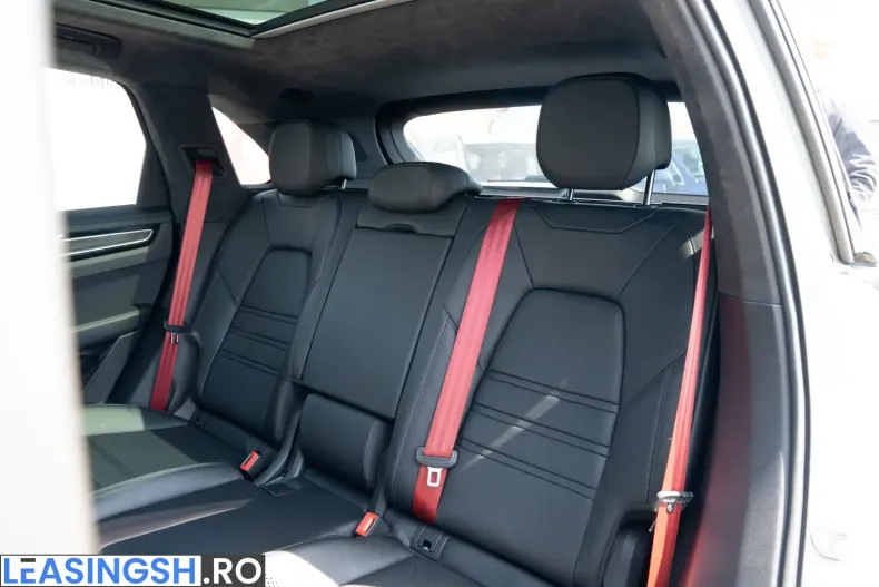 Porsche Cayenne din 2023 cu 29.650 km - oferta POR208064 - foto 7