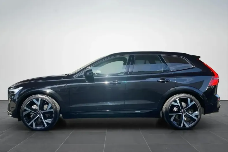 Volvo XC60 din 2025 cu 13.000 km - oferta VOL208067 - foto 3