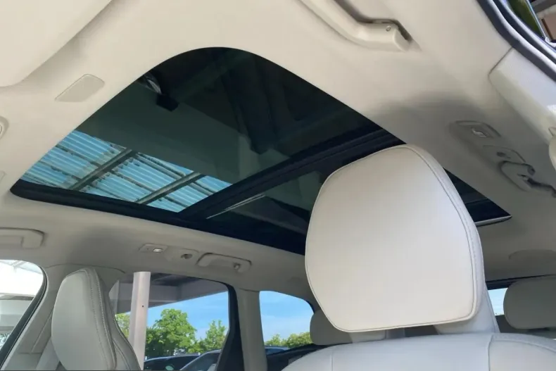 Volvo XC60 din 2025 cu 13.000 km - oferta VOL208067 - foto 9