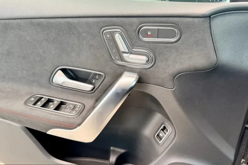 Mercedes-Benz A 35 AMG (Clasa A) din 2025 cu 11.500 km - oferta MER208068 - foto 23