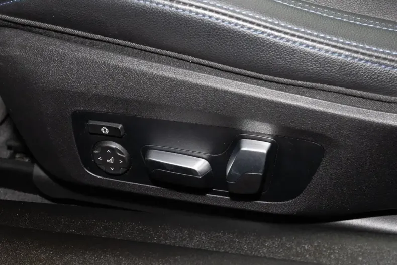 BMW 420d (Seria 4) din 2023 cu 67.343 km - oferta BMW208093 - foto 11