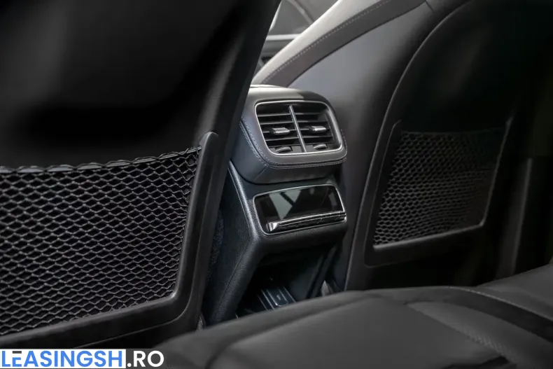 Mercedes-Benz GLE 63 AMG (Clasa GLE) din 2022 cu 22.000 km - oferta MER208097 - foto 24