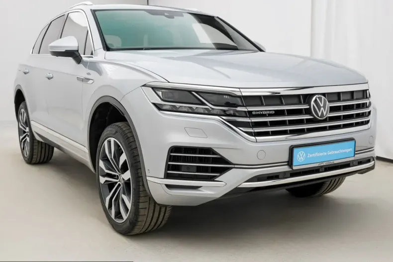 Volkswagen Touareg din 2022 cu 56.745 km - oferta VOL208102 - foto 4