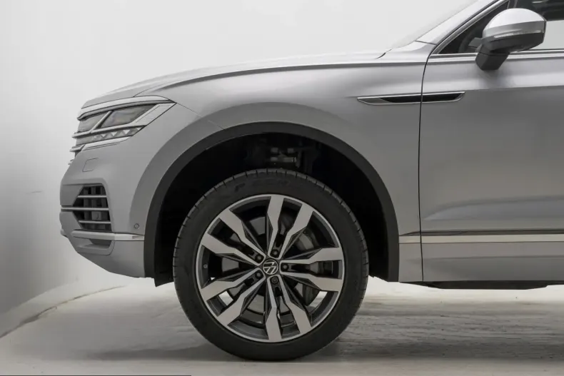 Volkswagen Touareg din 2022 cu 56.745 km - oferta VOL208102 - foto 9