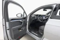 Volkswagen Touareg din 2022 cu 56.745 km - oferta VOL208102 - foto 11